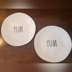 Set of 2 Rea Dunn Melamine Dinner Plates Plates 10.5" YUM Summer Casual Picnic